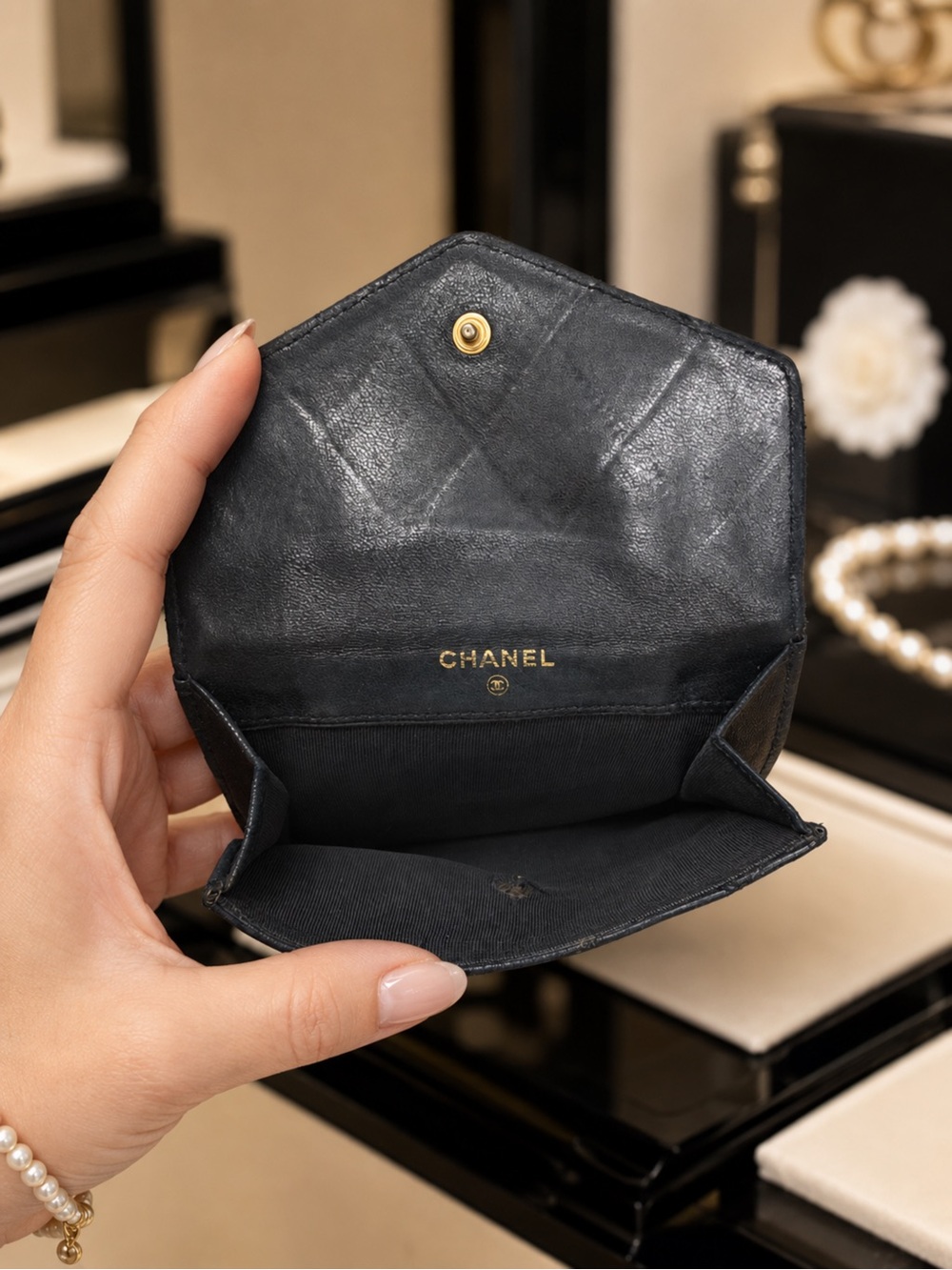 Chanel Quilted Lambskin Envelope Wallet - Black - Picture 3 of 6